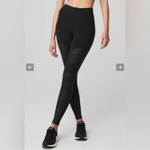 Alo Yoga Moto Leggings